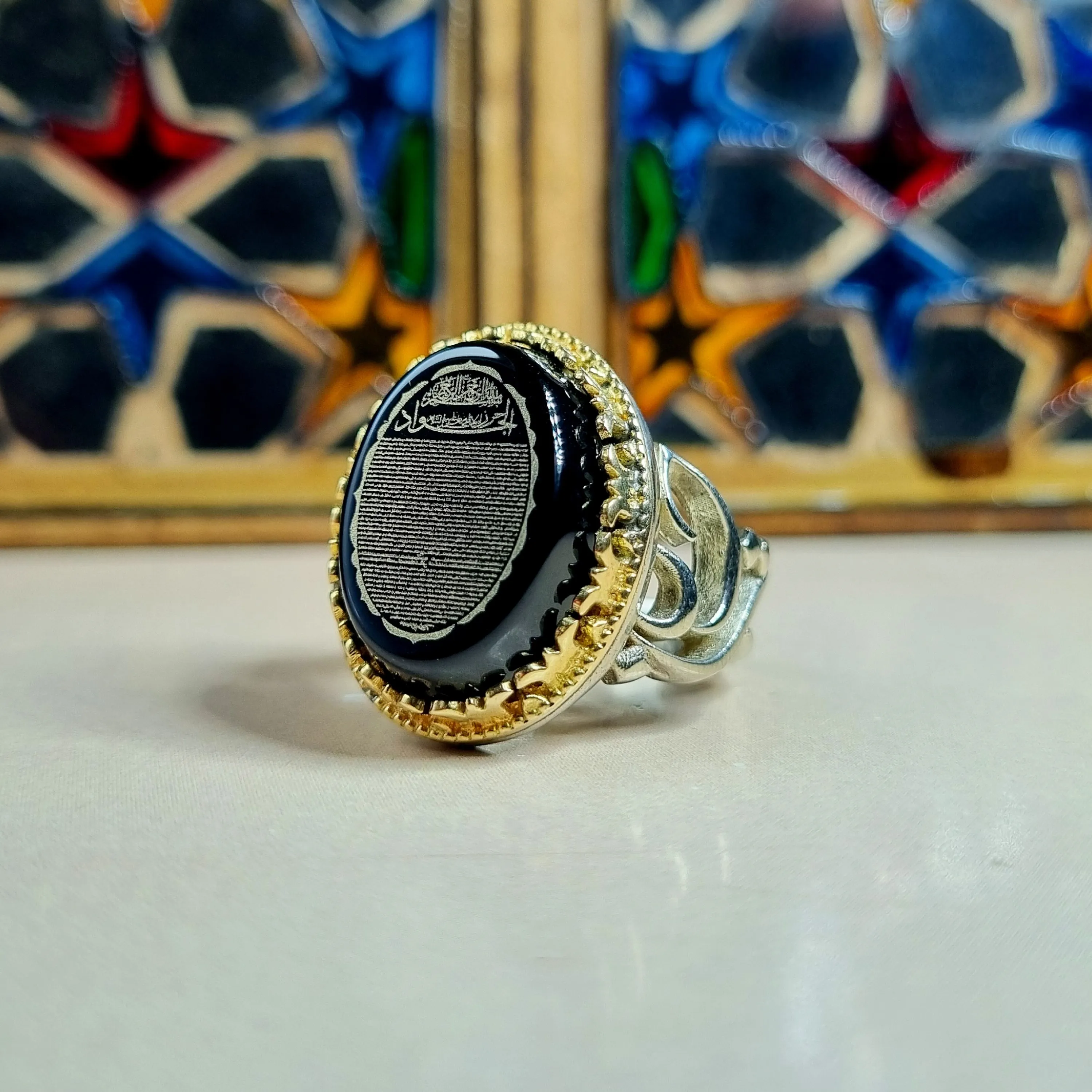 انگشتر مردانه نقره روس عقیق مشکی با حکاکی حرز امام جواد